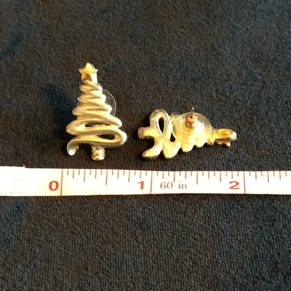 Vintage Christmas Trees & Gifts Earrings - Picture 6 of 6
